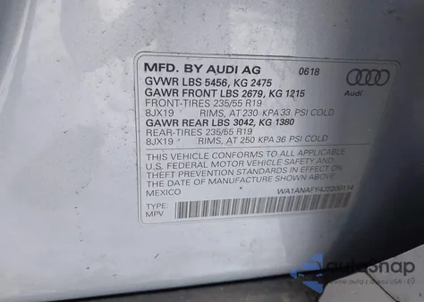 2018 Audi Q5 2.0T Premium/2.0T Tech Premium z USA, uszkodzony, nr VIN WA1ANAFY4J2200114